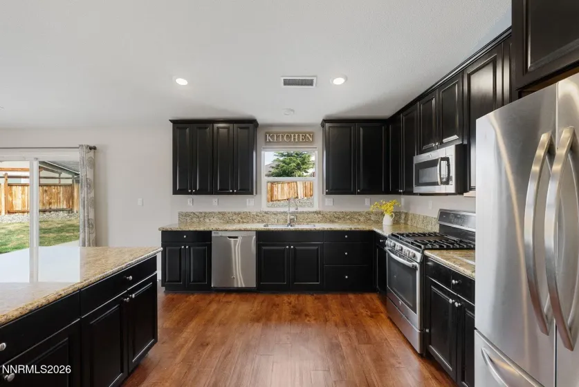 7450 Comet, Sparks, Nevada 89436, 4 Bedrooms Bedrooms, ,3 BathroomsBathrooms,Residential,Residential,Comet,260003815