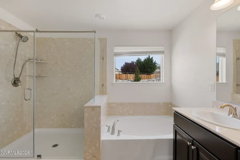 7450 Comet, Sparks, Nevada 89436, 4 Bedrooms Bedrooms, ,3 BathroomsBathrooms,Residential,Residential,Comet,260003815