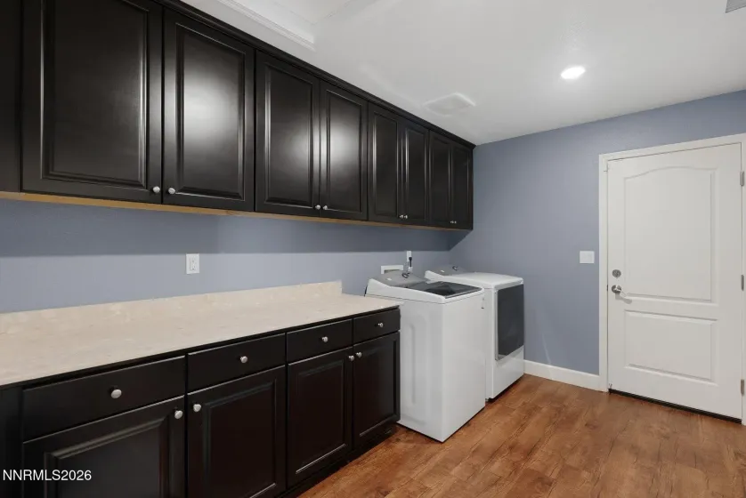 7450 Comet, Sparks, Nevada 89436, 4 Bedrooms Bedrooms, ,3 BathroomsBathrooms,Residential,Residential,Comet,260003815