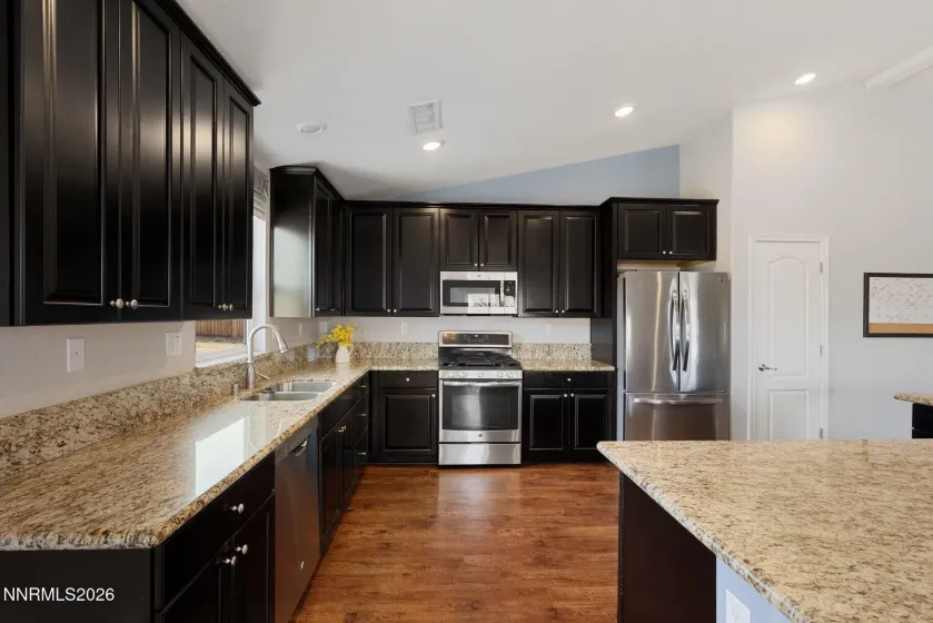 7450 Comet, Sparks, Nevada 89436, 4 Bedrooms Bedrooms, ,3 BathroomsBathrooms,Residential,Residential,Comet,260003815