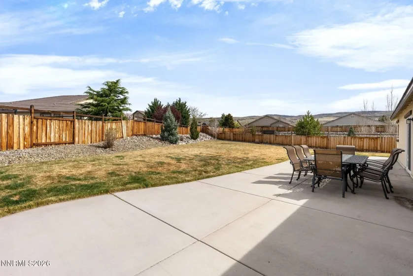 7450 Comet, Sparks, Nevada 89436, 4 Bedrooms Bedrooms, ,3 BathroomsBathrooms,Residential,Residential,Comet,260003815