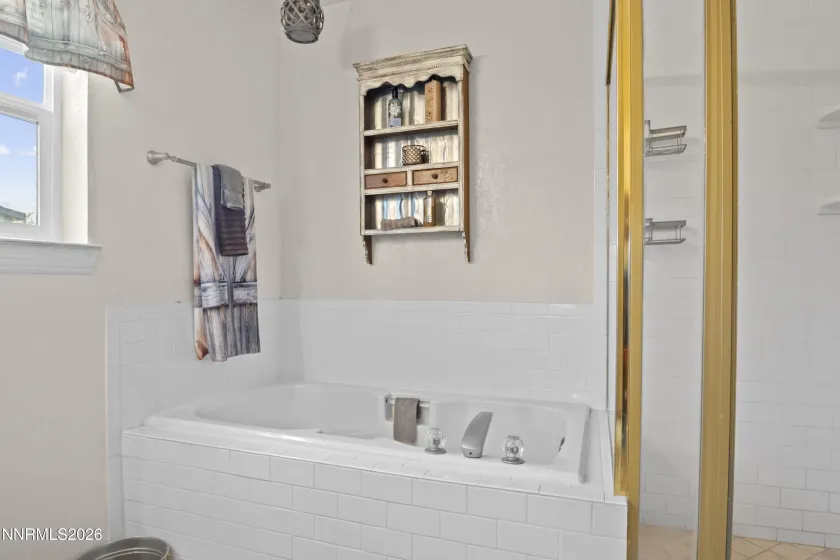 695 Ann, Gardnerville, Nevada 89460, 3 Bedrooms Bedrooms, ,2 BathroomsBathrooms,Residential,Residential,Ann,260003819