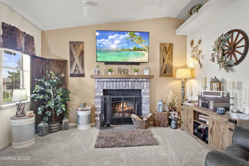 695 Ann, Gardnerville, Nevada 89460, 3 Bedrooms Bedrooms, ,2 BathroomsBathrooms,Residential,Residential,Ann,260003819