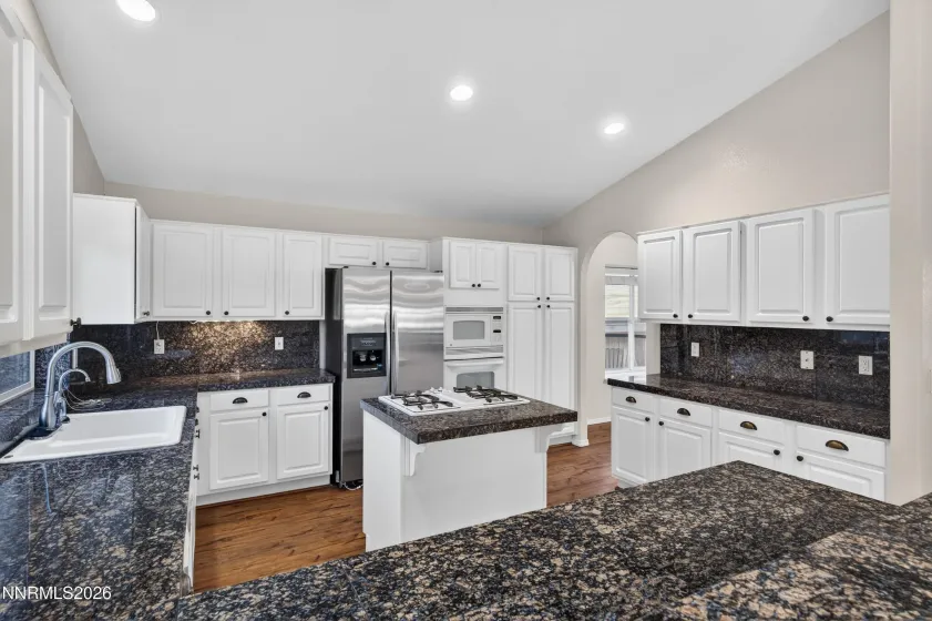 6279 Golden Meadow, Reno, Nevada 89519, 4 Bedrooms Bedrooms, ,3 BathroomsBathrooms,Residential,Residential,Golden Meadow,260003858