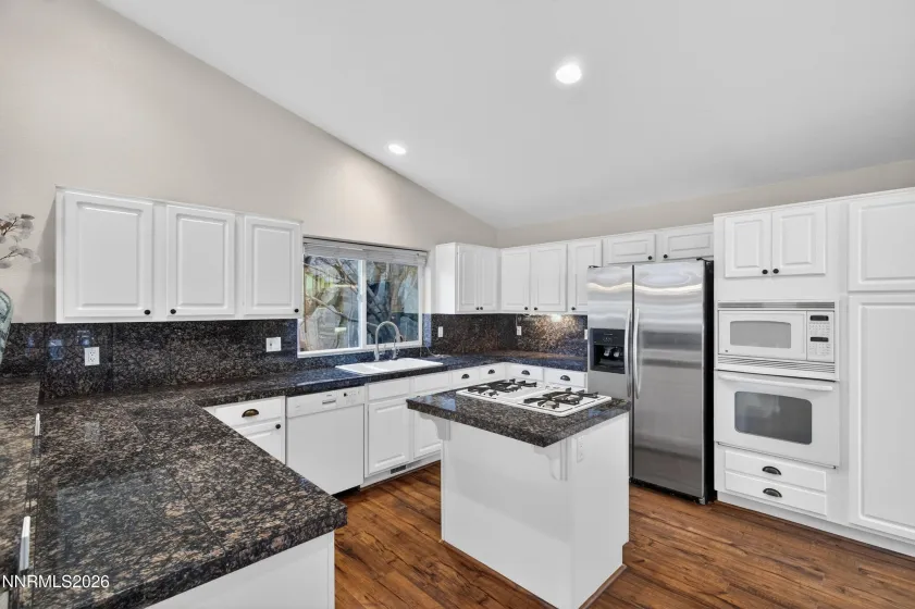 6279 Golden Meadow, Reno, Nevada 89519, 4 Bedrooms Bedrooms, ,3 BathroomsBathrooms,Residential,Residential,Golden Meadow,260003858