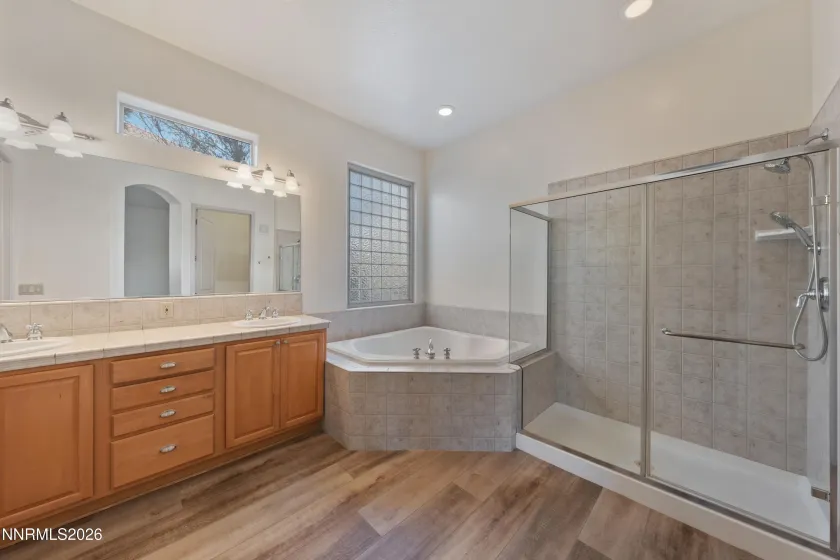 9900 Wilbur May, Reno, Nevada 89521, 3 Bedrooms Bedrooms, ,2 BathroomsBathrooms,Residential,Residential,Wilbur May,260003861