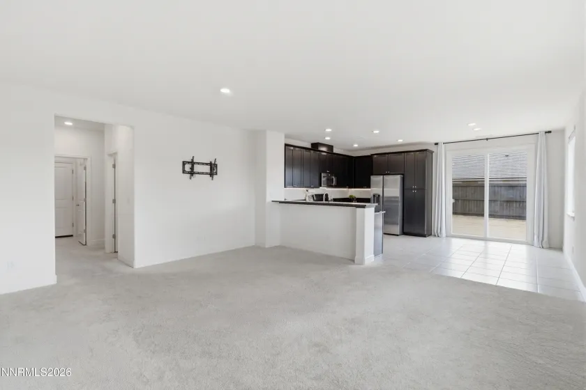 6924 White River, Sparks, Nevada 89436, 3 Bedrooms Bedrooms, ,2 BathroomsBathrooms,Residential,Residential,White River,260003864