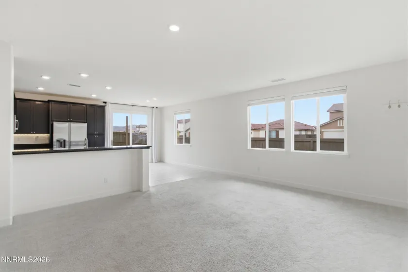 6924 White River, Sparks, Nevada 89436, 3 Bedrooms Bedrooms, ,2 BathroomsBathrooms,Residential,Residential,White River,260003864