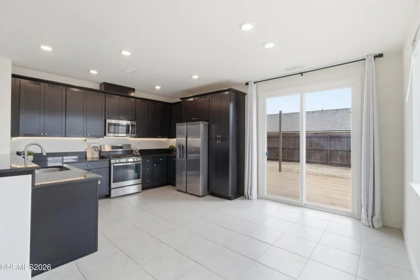 6924 White River, Sparks, Nevada 89436, 3 Bedrooms Bedrooms, ,2 BathroomsBathrooms,Residential,Residential,White River,260003864