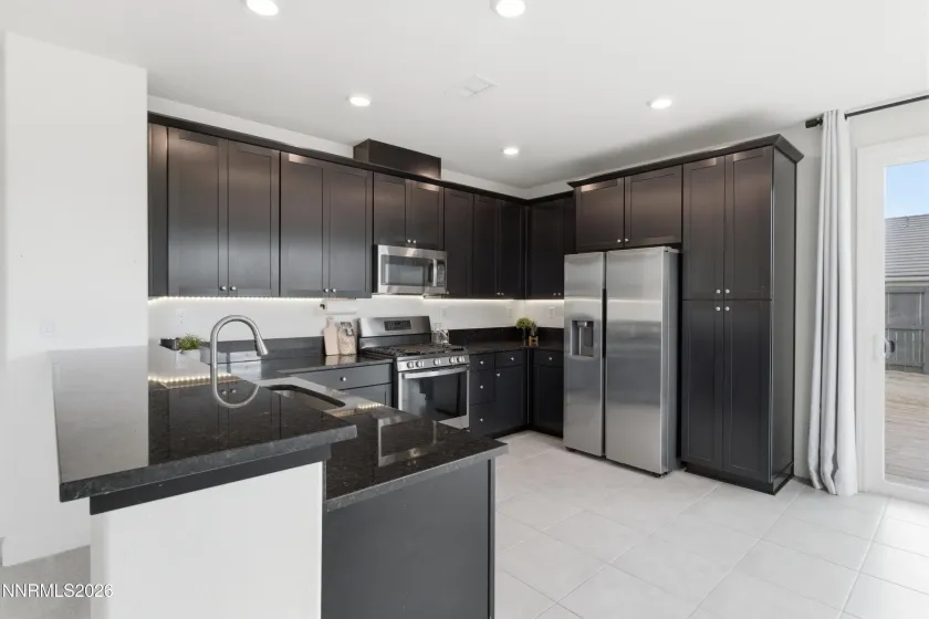 6924 White River, Sparks, Nevada 89436, 3 Bedrooms Bedrooms, ,2 BathroomsBathrooms,Residential,Residential,White River,260003864