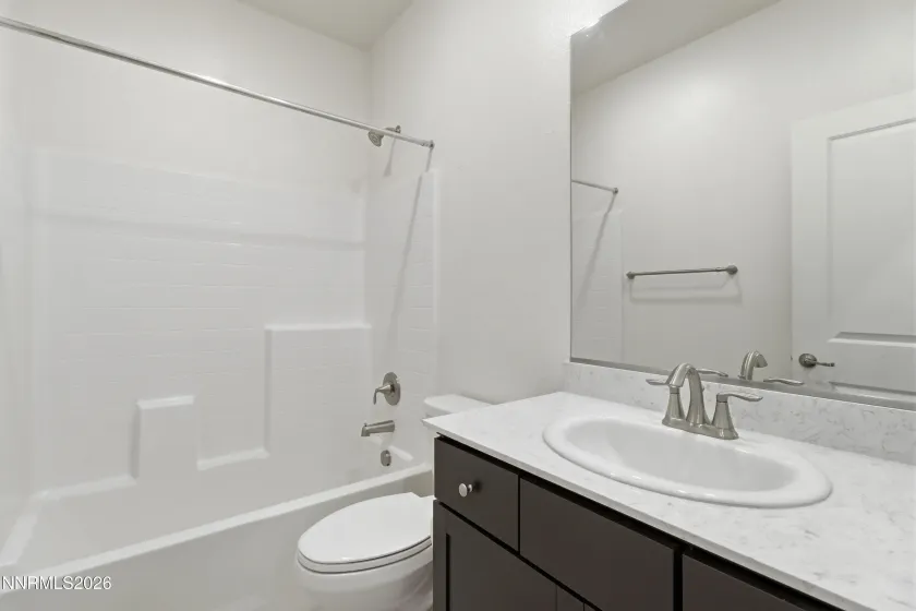 6924 White River, Sparks, Nevada 89436, 3 Bedrooms Bedrooms, ,2 BathroomsBathrooms,Residential,Residential,White River,260003864