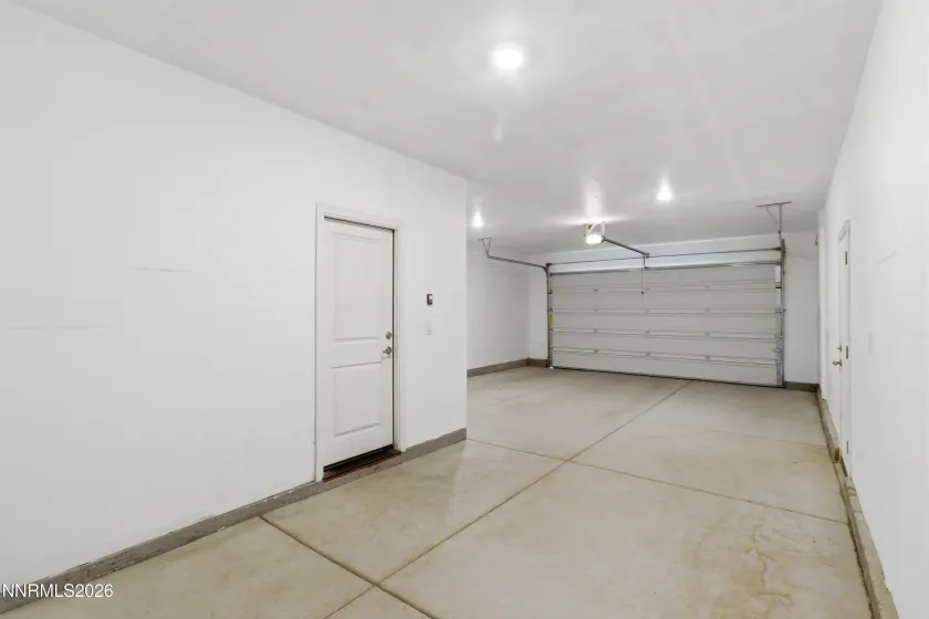 6924 White River, Sparks, Nevada 89436, 3 Bedrooms Bedrooms, ,2 BathroomsBathrooms,Residential,Residential,White River,260003864