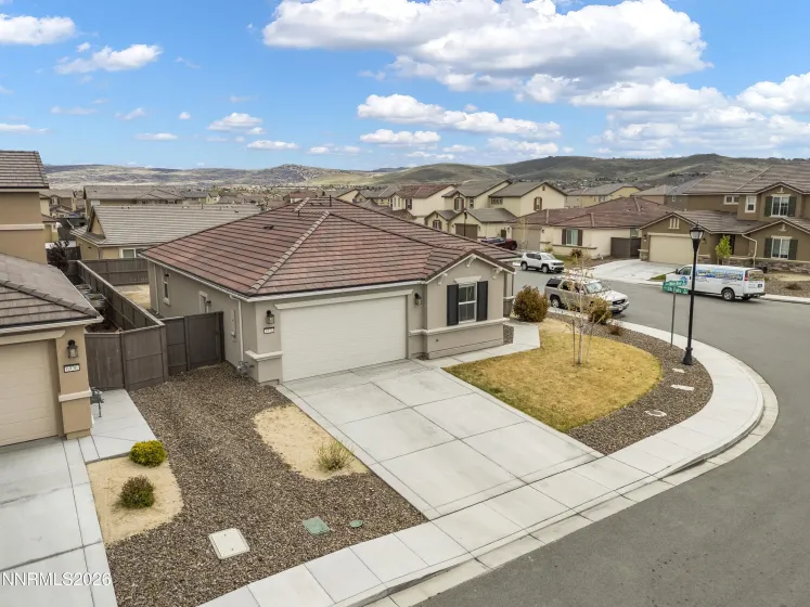 6924 White River, Sparks, Nevada 89436, 3 Bedrooms Bedrooms, ,2 BathroomsBathrooms,Residential,Residential,White River,260003864