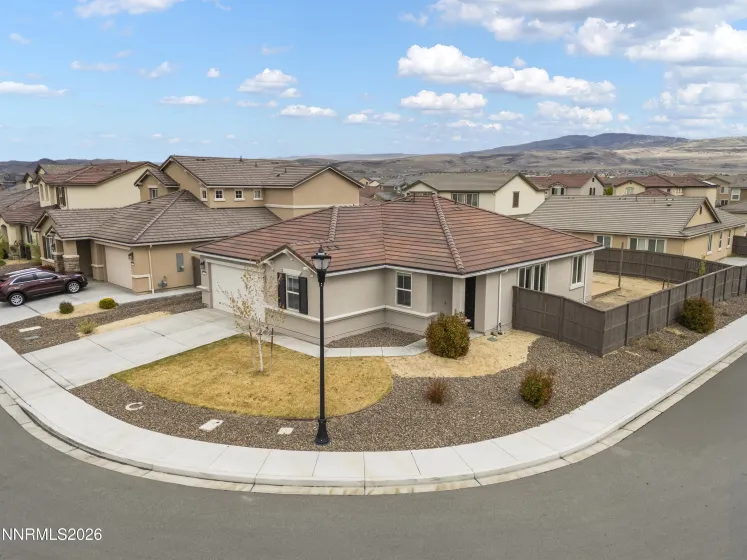 6924 White River, Sparks, Nevada 89436, 3 Bedrooms Bedrooms, ,2 BathroomsBathrooms,Residential,Residential,White River,260003864