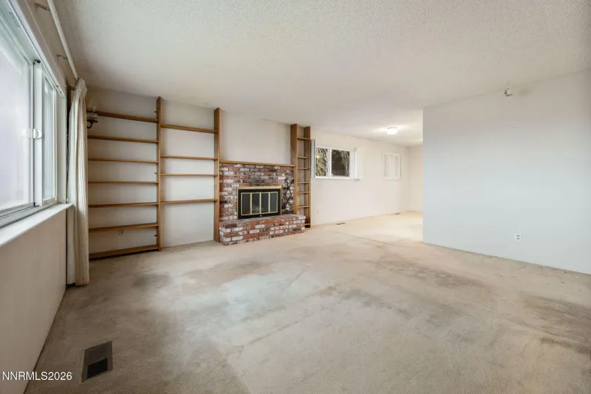 2685 Everett, Reno, Nevada 89503, 5 Bedrooms Bedrooms, ,3 BathroomsBathrooms,Residential,Residential,Everett,260003868