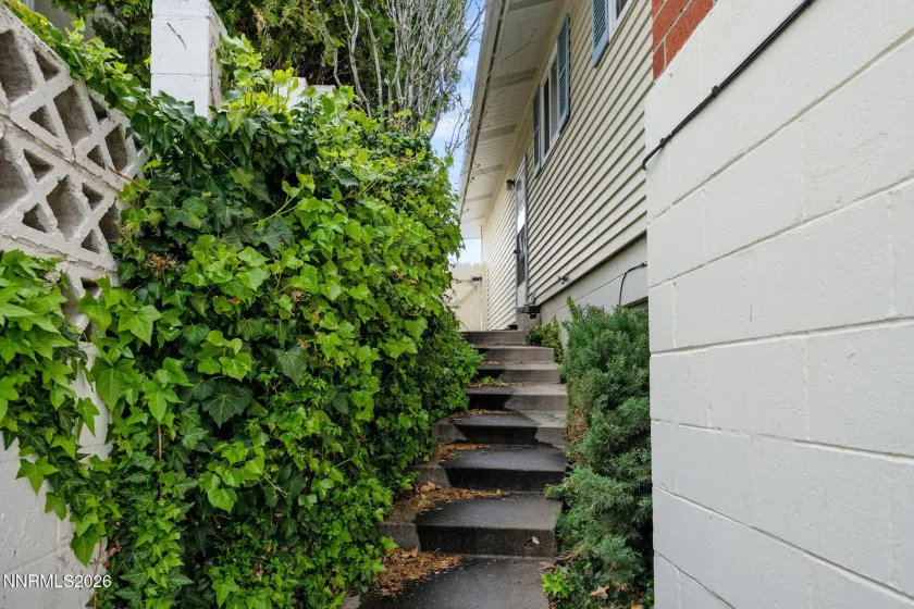 2685 Everett, Reno, Nevada 89503, 5 Bedrooms Bedrooms, ,3 BathroomsBathrooms,Residential,Residential,Everett,260003868