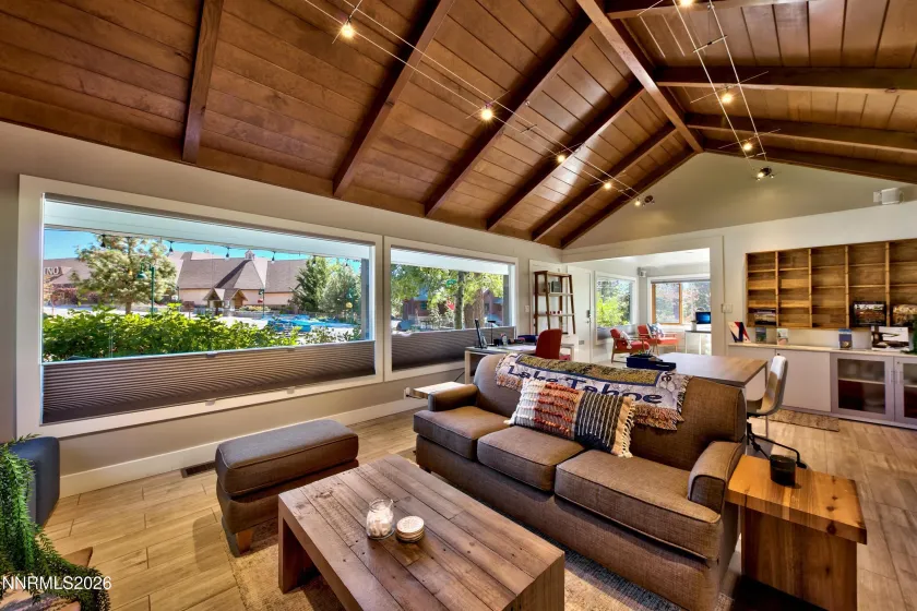 201 Stateline, Kings Beach, California 96143, ,Commercial Lease,Manufactured,Stateline,260003870