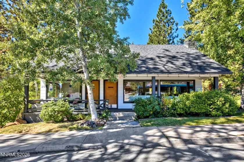 201 Stateline, Kings Beach, California 96143, ,Commercial Lease,Manufactured,Stateline,260003870