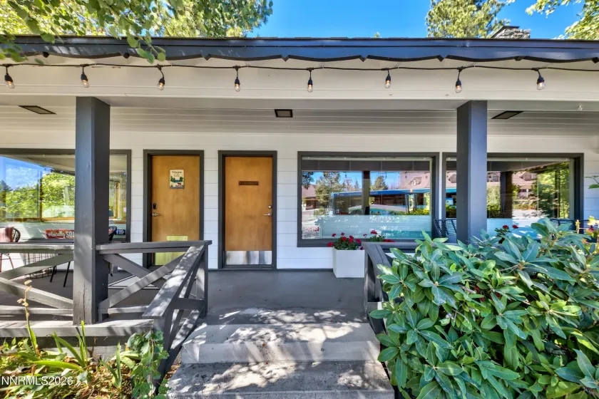 201 Stateline, Kings Beach, California 96143, ,Commercial Lease,Manufactured,Stateline,260003870