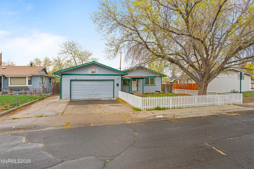 1330 Marne, Reno, Nevada 89503, 3 Bedrooms Bedrooms, ,2 BathroomsBathrooms,Residential,Residential,Marne,260003872