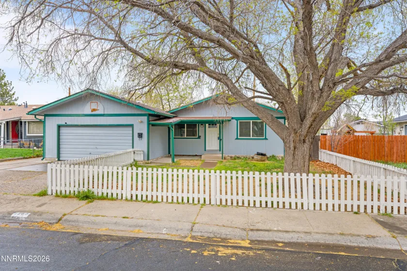 1330 Marne, Reno, Nevada 89503, 3 Bedrooms Bedrooms, ,2 BathroomsBathrooms,Residential,Residential,Marne,260003872