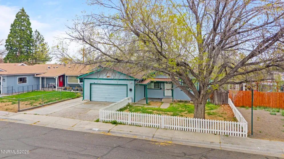 1330 Marne, Reno, Nevada 89503, 3 Bedrooms Bedrooms, ,2 BathroomsBathrooms,Residential,Residential,Marne,260003872