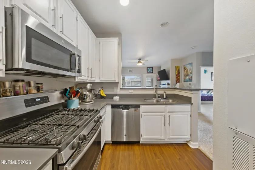 900 Meadows, Reno, Nevada 89521, 2 Bedrooms Bedrooms, ,2 BathroomsBathrooms,Residential,Residential,Meadows,260003875