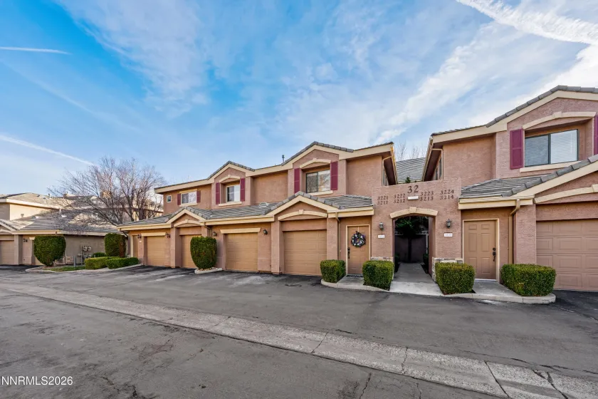 900 Meadows, Reno, Nevada 89521, 2 Bedrooms Bedrooms, ,2 BathroomsBathrooms,Residential,Residential,Meadows,260003875