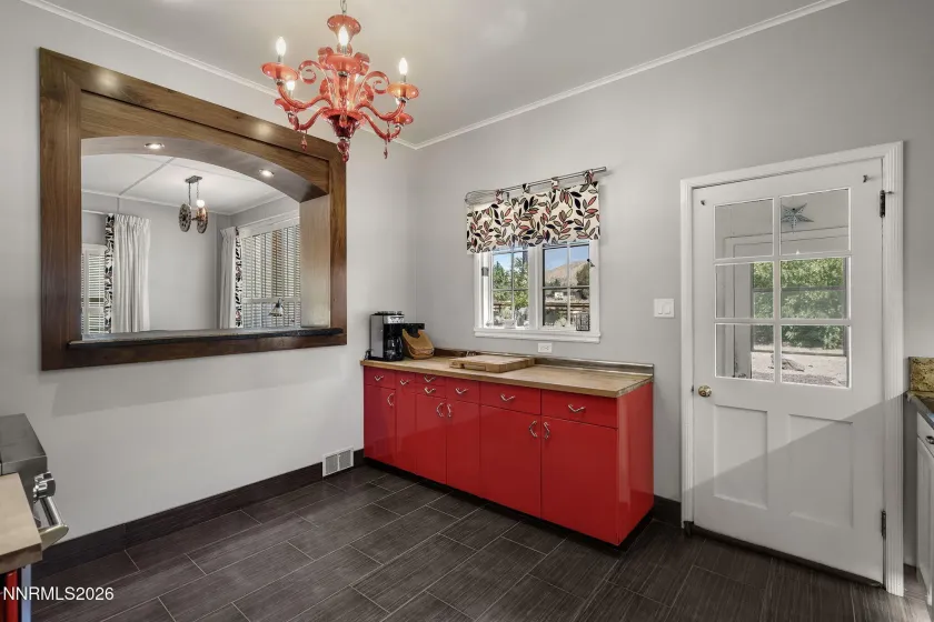 1651 Winnie, Carson City, Nevada 89703, 5 Bedrooms Bedrooms, ,5 BathroomsBathrooms,Residential,Residential,Winnie,260003876