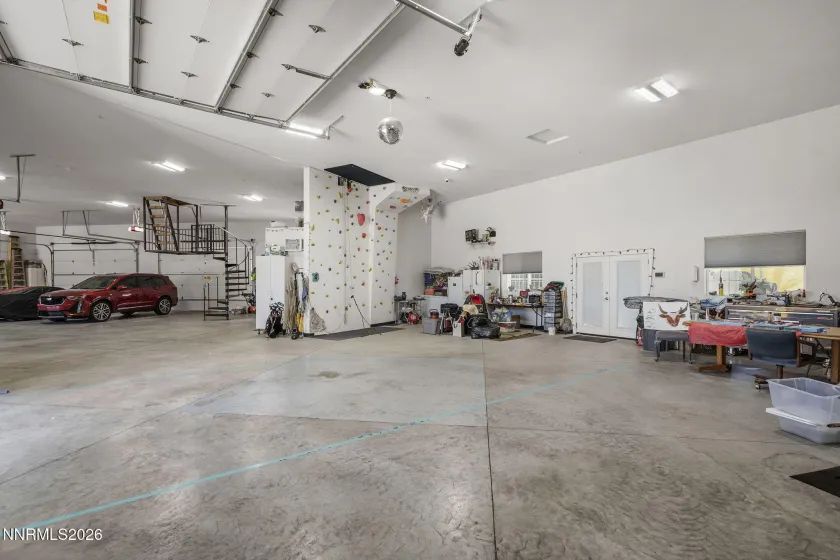 1651 Winnie, Carson City, Nevada 89703, 5 Bedrooms Bedrooms, ,5 BathroomsBathrooms,Residential,Residential,Winnie,260003876