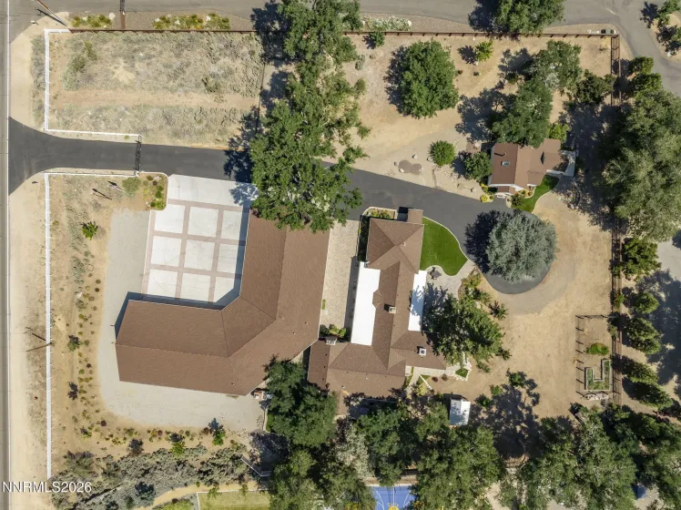 1651 Winnie, Carson City, Nevada 89703, 5 Bedrooms Bedrooms, ,5 BathroomsBathrooms,Residential,Residential,Winnie,260003876