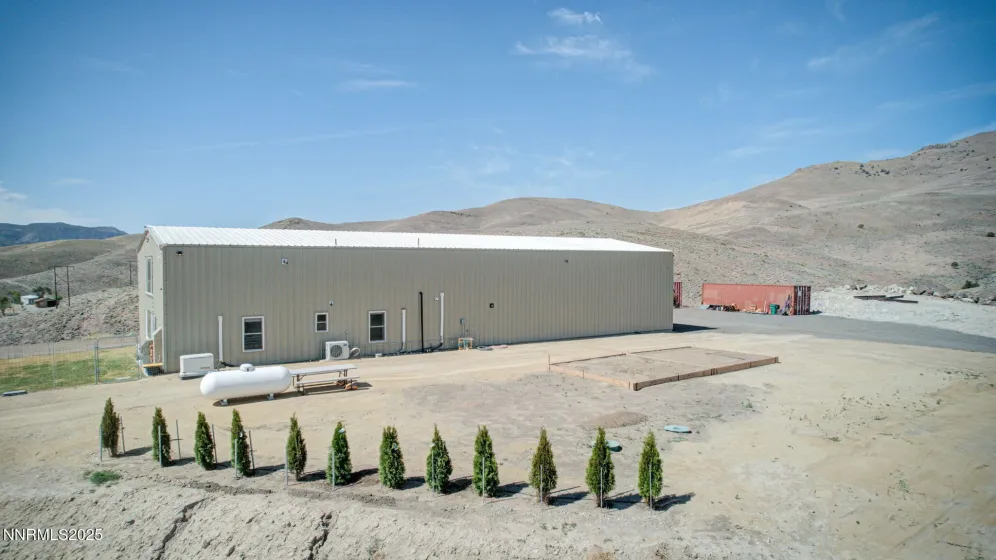 40 Flowery, Dayton, Nevada 89403, 3 Bedrooms Bedrooms, ,4 BathroomsBathrooms,Residential,Residential,Flowery,260003884