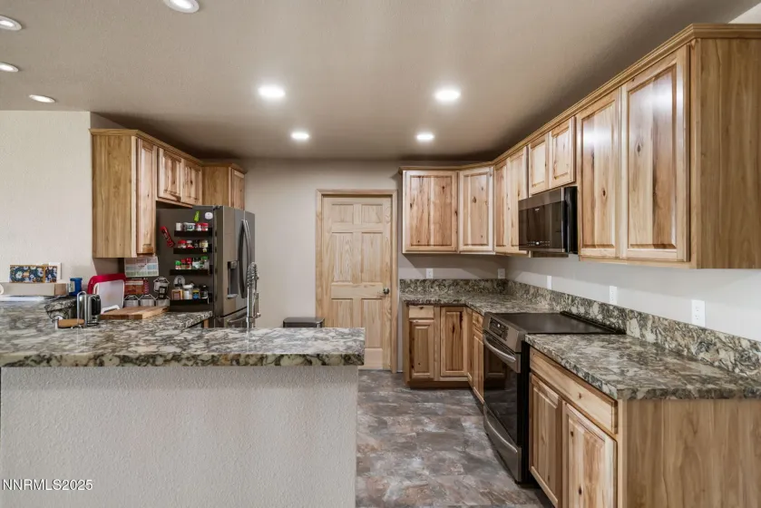 40 Flowery, Dayton, Nevada 89403, 3 Bedrooms Bedrooms, ,4 BathroomsBathrooms,Residential,Residential,Flowery,260003884