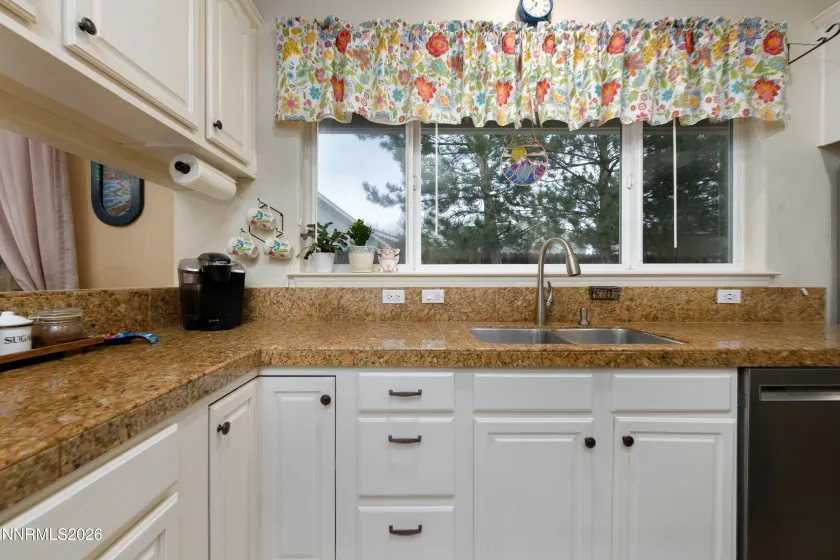 1360 Bryan, Gardnerville, Nevada 89410, 3 Bedrooms Bedrooms, ,2 BathroomsBathrooms,Residential,Residential,Bryan,260003888