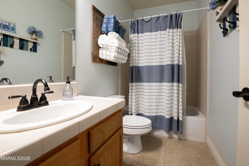 1360 Bryan, Gardnerville, Nevada 89410, 3 Bedrooms Bedrooms, ,2 BathroomsBathrooms,Residential,Residential,Bryan,260003888