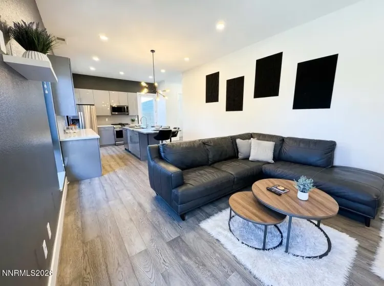 163 Martin, Reno, Nevada 89509, 3 Bedrooms Bedrooms, ,3 BathroomsBathrooms,Residential,Residential,Martin,260003890