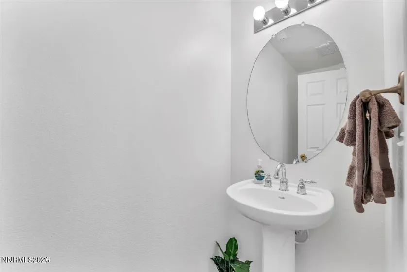 9115 Red Baron, Reno, Nevada 89506, 4 Bedrooms Bedrooms, ,3 BathroomsBathrooms,Residential,Residential,Red Baron,260003893