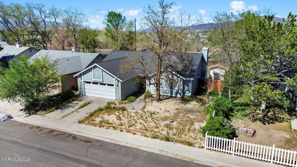1576 Maria, Fernley, Nevada 89408, 3 Bedrooms Bedrooms, ,2 BathroomsBathrooms,Residential,Residential,Maria,260003898