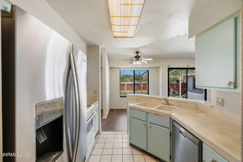 1576 Maria, Fernley, Nevada 89408, 3 Bedrooms Bedrooms, ,2 BathroomsBathrooms,Residential,Residential,Maria,260003898