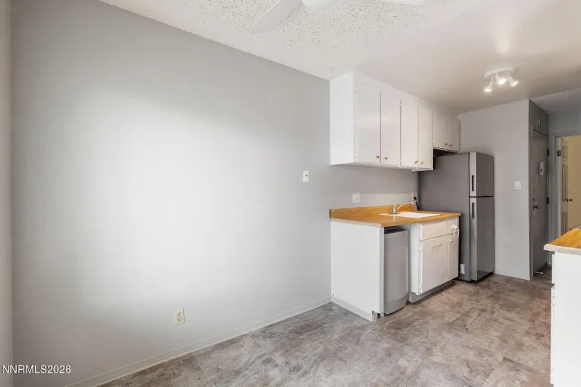 400 Saliman, Carson City, Nevada 89701, 1 Bedroom Bedrooms, ,1 BathroomBathrooms,Residential,Residential,Saliman,260003900