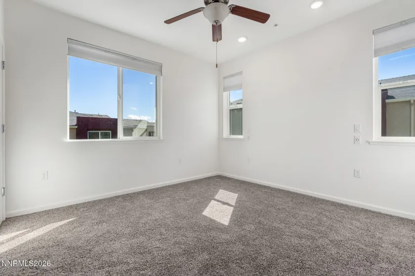 3040 Sterling Ridge, Sparks, Nevada 89431, 2 Bedrooms Bedrooms, ,3 BathroomsBathrooms,Residential,Residential,Sterling Ridge,260003902