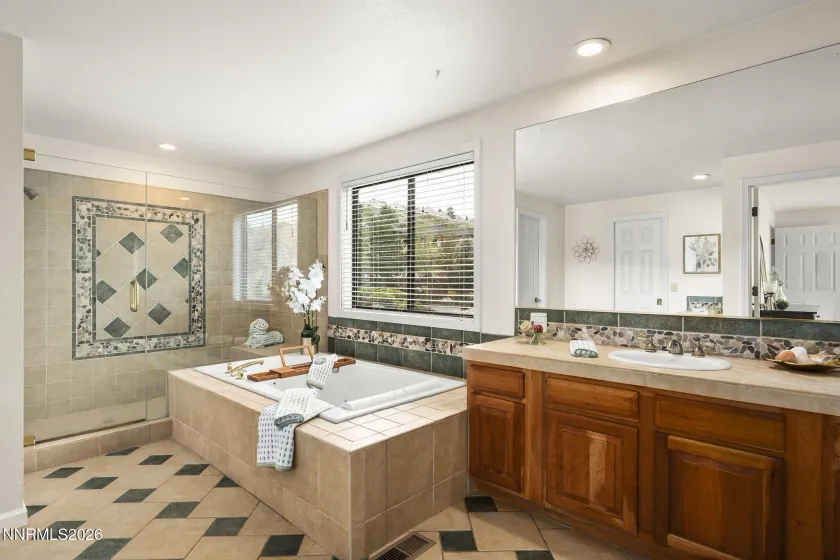 3575 Ashfork, Reno, Nevada 89509, 5 Bedrooms Bedrooms, ,4 BathroomsBathrooms,Residential,Residential,Ashfork,260003906