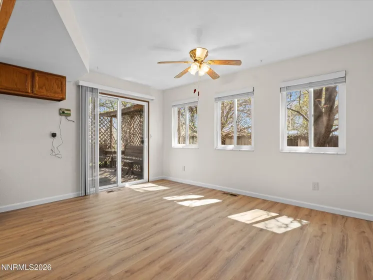 35 Mc Lemore, Sparks, Nevada 89441, 3 Bedrooms Bedrooms, ,2 BathroomsBathrooms,Residential,Residential,Mc Lemore,260003908