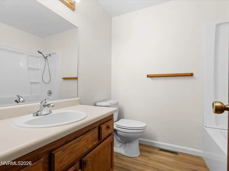 35 Mc Lemore, Sparks, Nevada 89441, 3 Bedrooms Bedrooms, ,2 BathroomsBathrooms,Residential,Residential,Mc Lemore,260003908