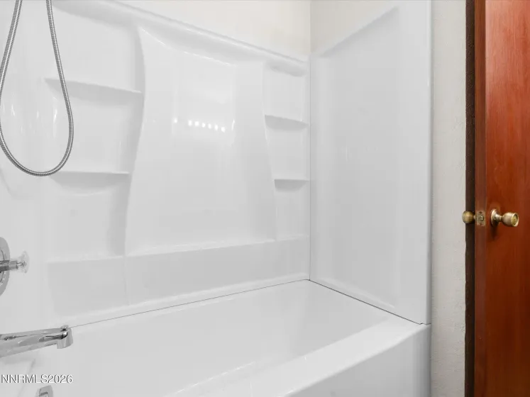 35 Mc Lemore, Sparks, Nevada 89441, 3 Bedrooms Bedrooms, ,2 BathroomsBathrooms,Residential,Residential,Mc Lemore,260003908