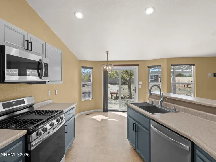 111 Shadow Mountain, Fernley, Nevada 89408, 3 Bedrooms Bedrooms, ,2 BathroomsBathrooms,Residential,Residential,Shadow Mountain,260003909