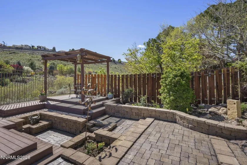 2260 Ridgeview, Reno, Nevada 89519, 3 Bedrooms Bedrooms, ,3 BathroomsBathrooms,Residential,Residential,Ridgeview,260003911