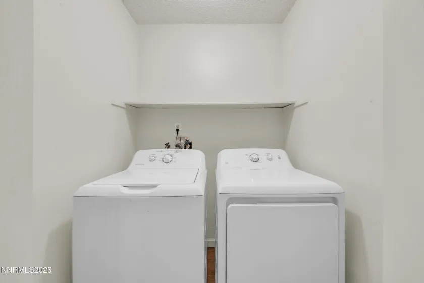 2367 Roundhouse, Sparks, Nevada 89431, 2 Bedrooms Bedrooms, ,1 BathroomBathrooms,Residential,Residential,Roundhouse,260003915