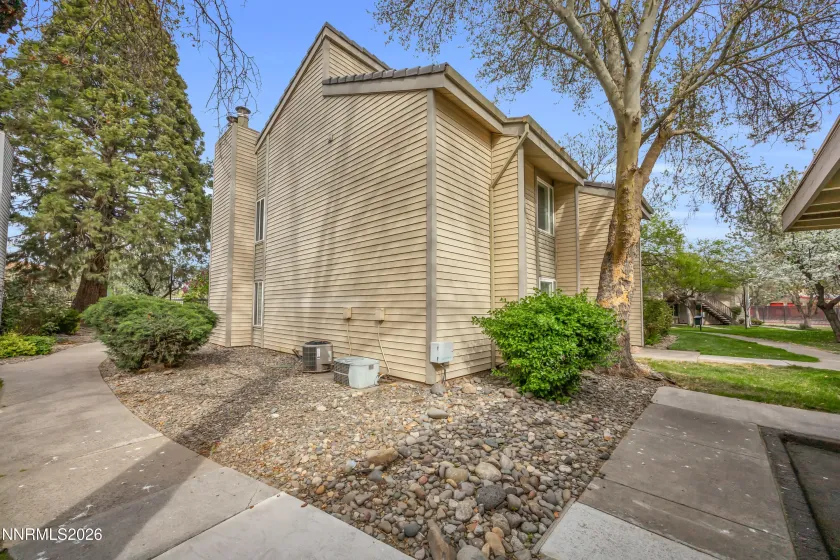 2367 Roundhouse, Sparks, Nevada 89431, 2 Bedrooms Bedrooms, ,1 BathroomBathrooms,Residential,Residential,Roundhouse,260003915