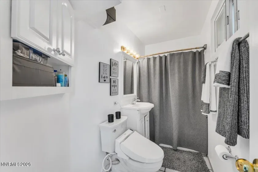 1885 18th, Sparks, Nevada 89431, 3 Bedrooms Bedrooms, ,2 BathroomsBathrooms,Residential,Residential,18th,260003918